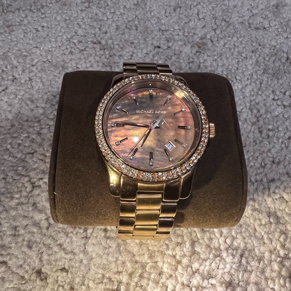Beautiful face Michael Kors Watch